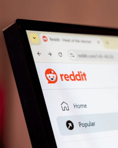 laptop displaying Reddit